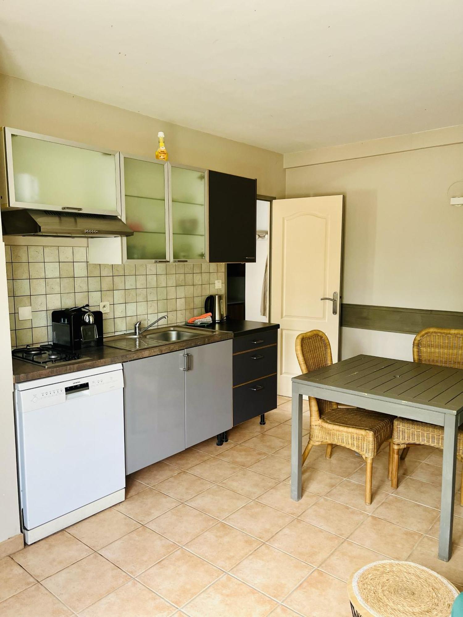 Mas Saint-Ange Bed & Breakfast ลูเนล ห้อง รูปภาพ