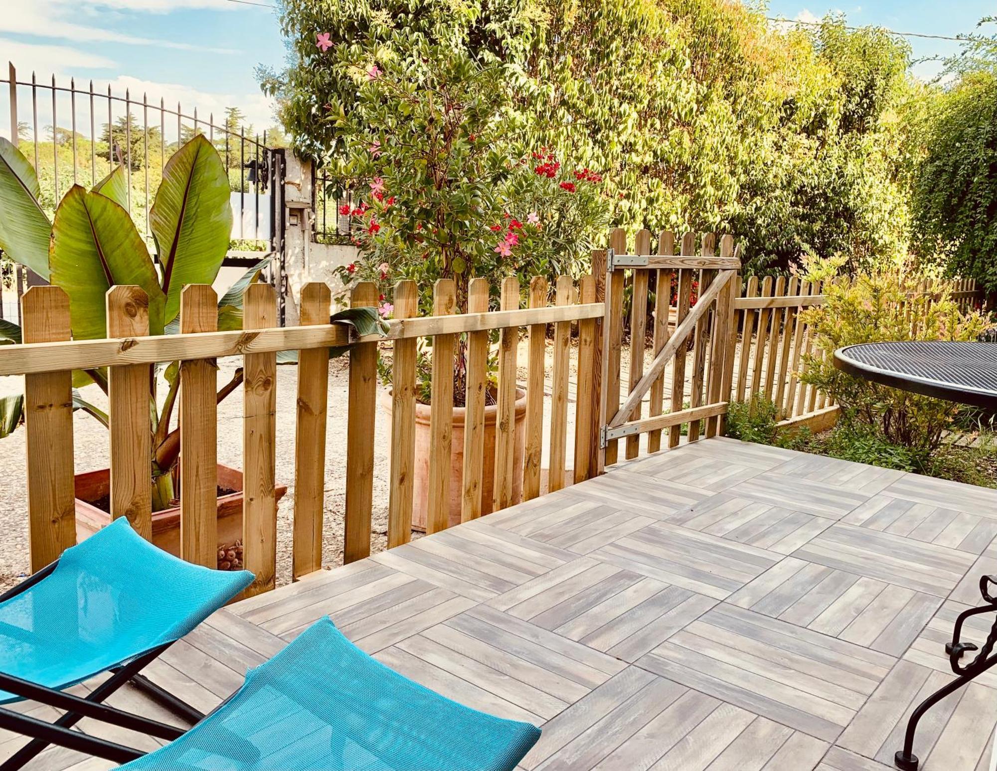 Mas Saint-Ange Bed & Breakfast ลูเนล ภายนอก รูปภาพ